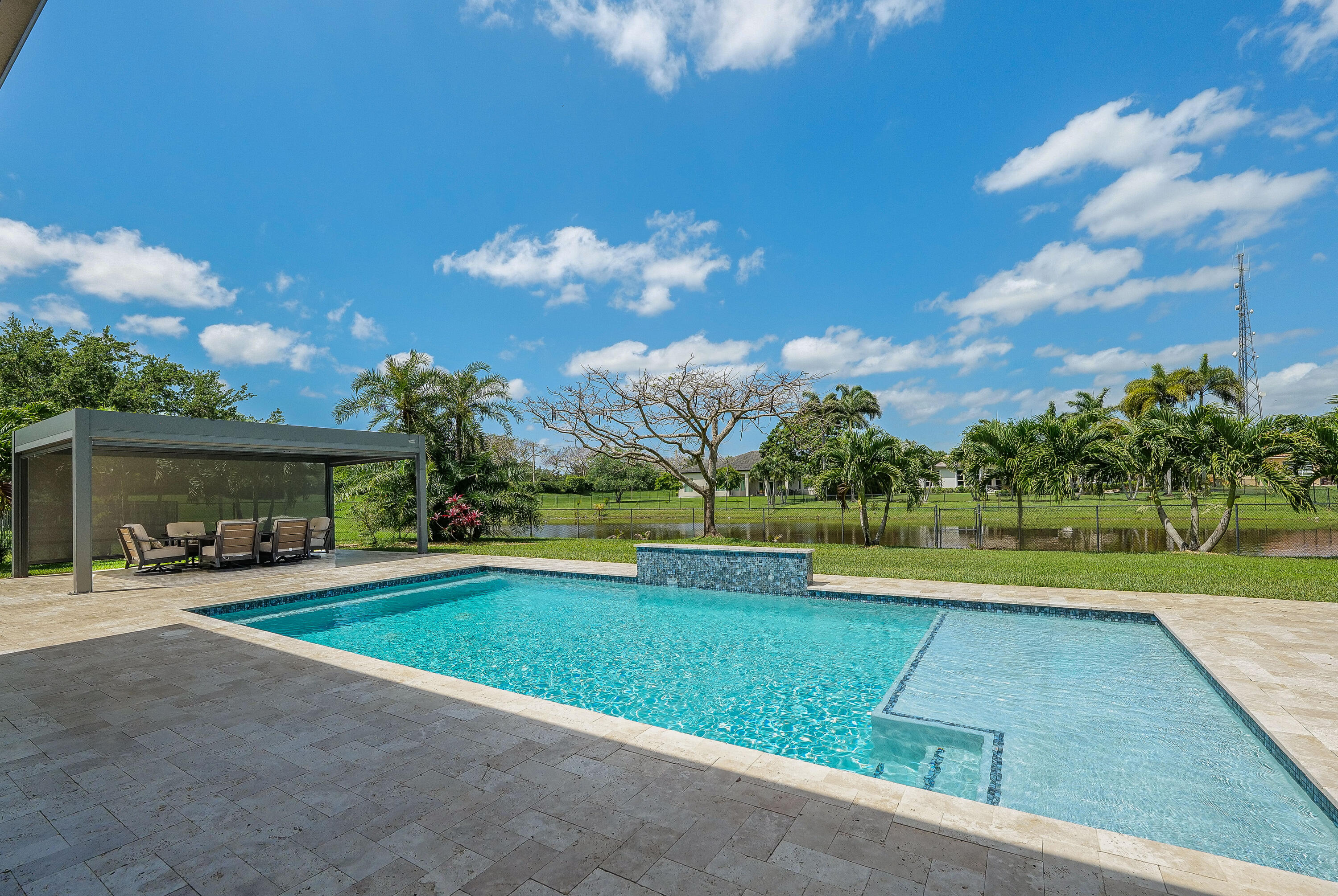 IMAGINATION FARMS - Residential