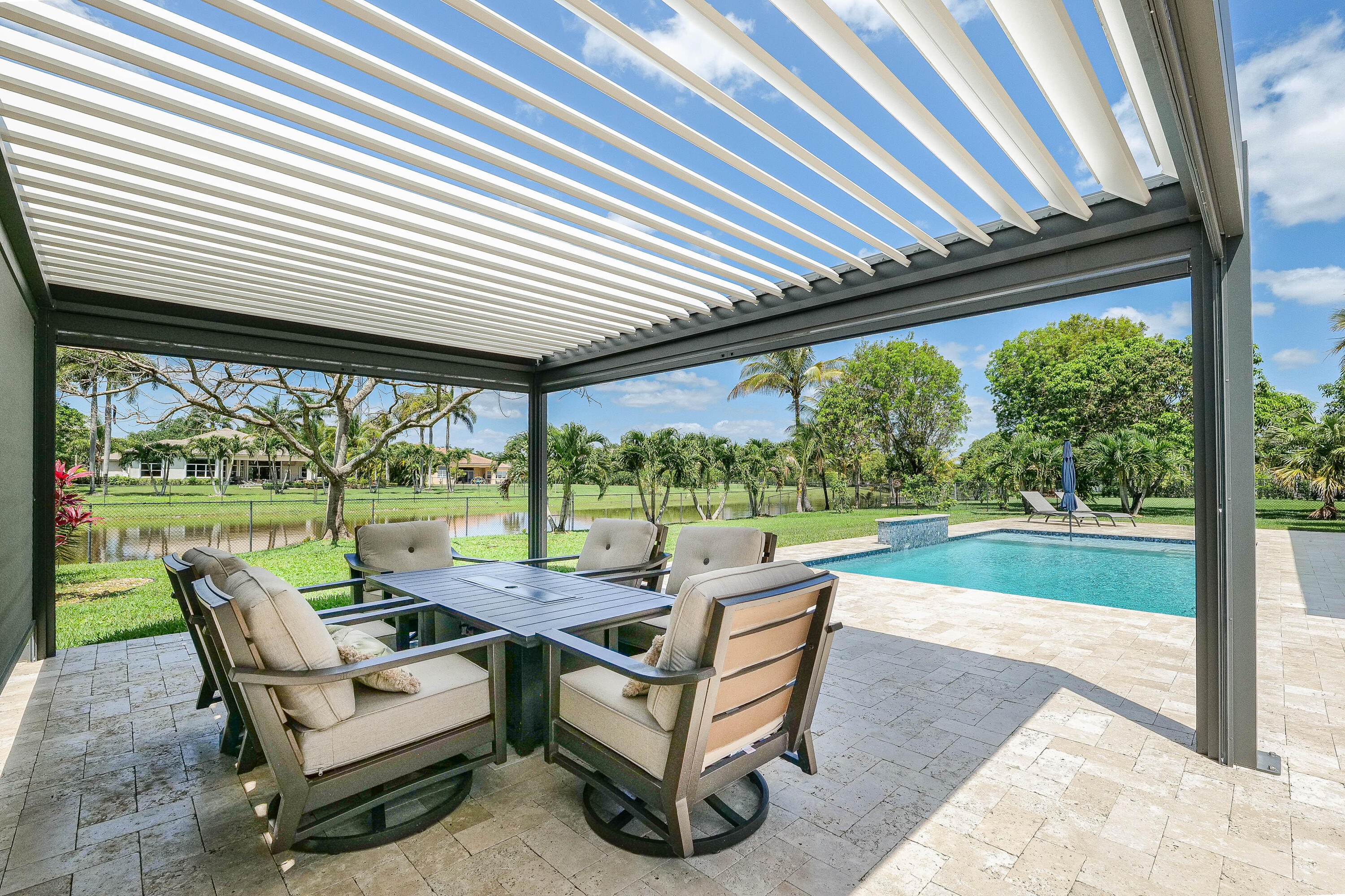 IMAGINATION FARMS - Residential