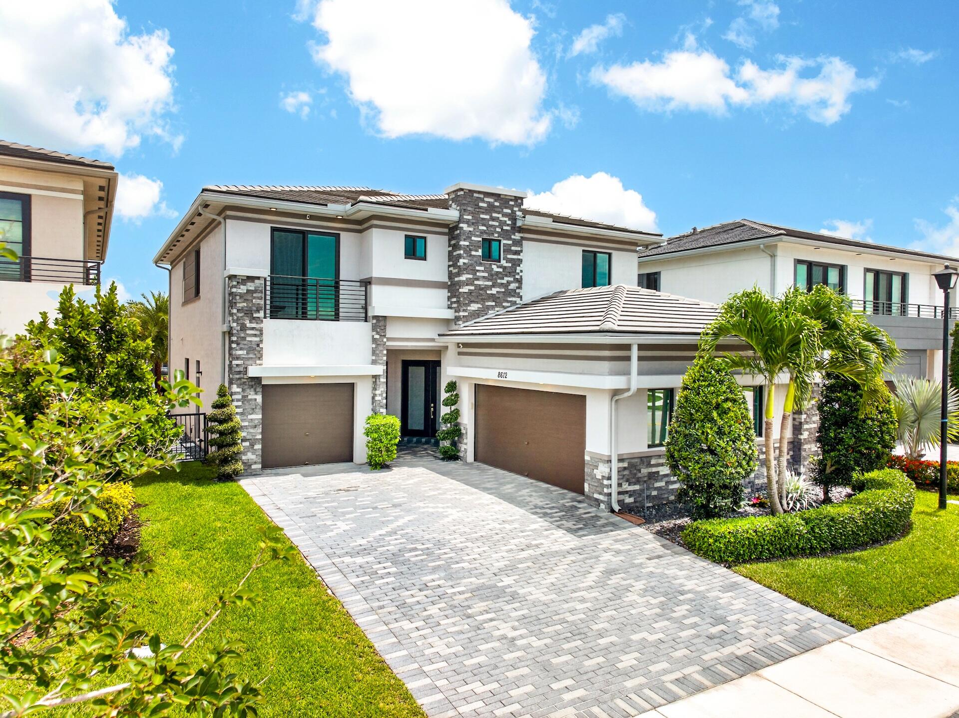 Cascata at MiraLago, Triple H Ranch - Residential