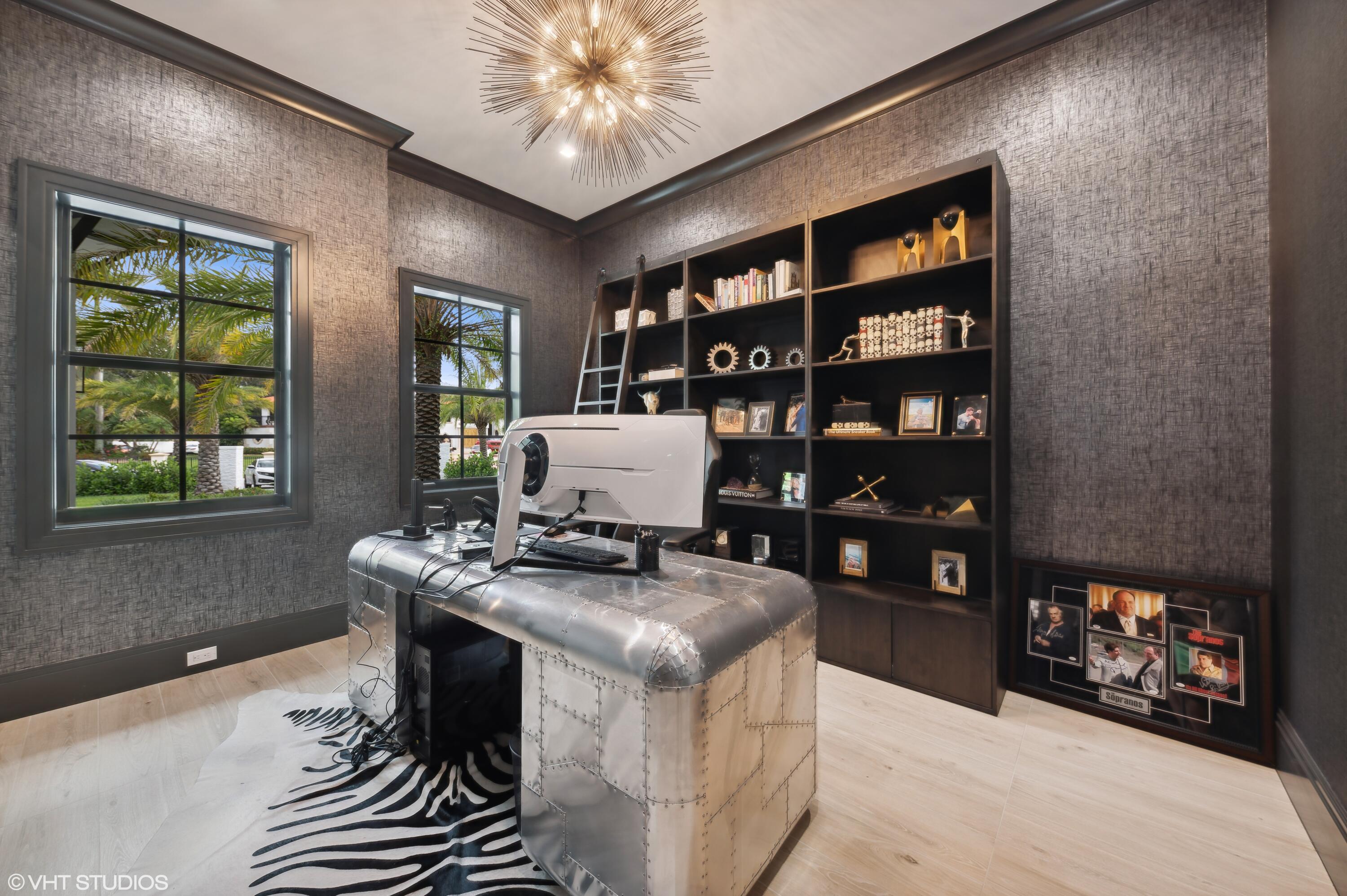 DELRAY LAKES EST - Residential