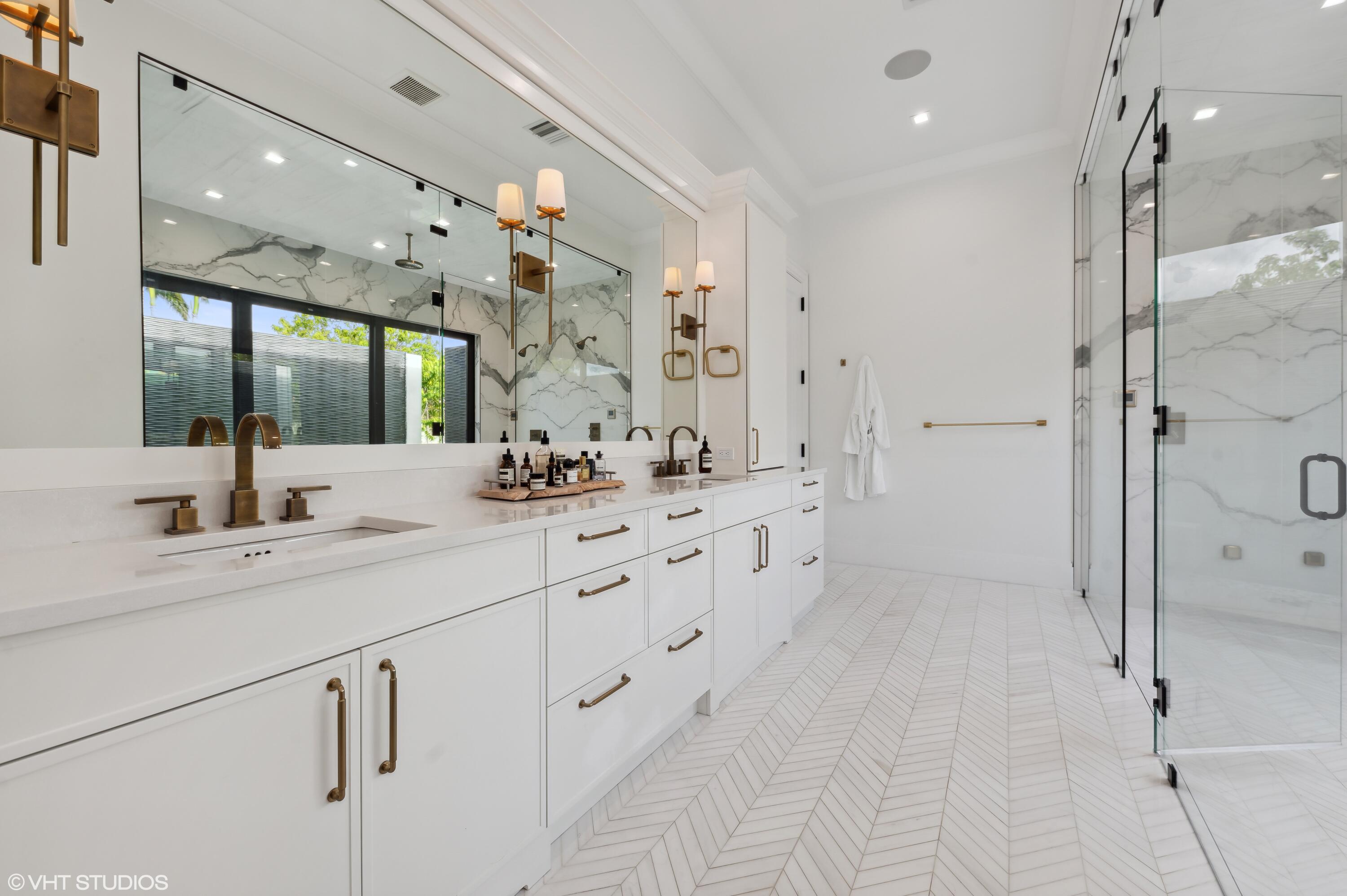 DELRAY LAKES EST - Residential