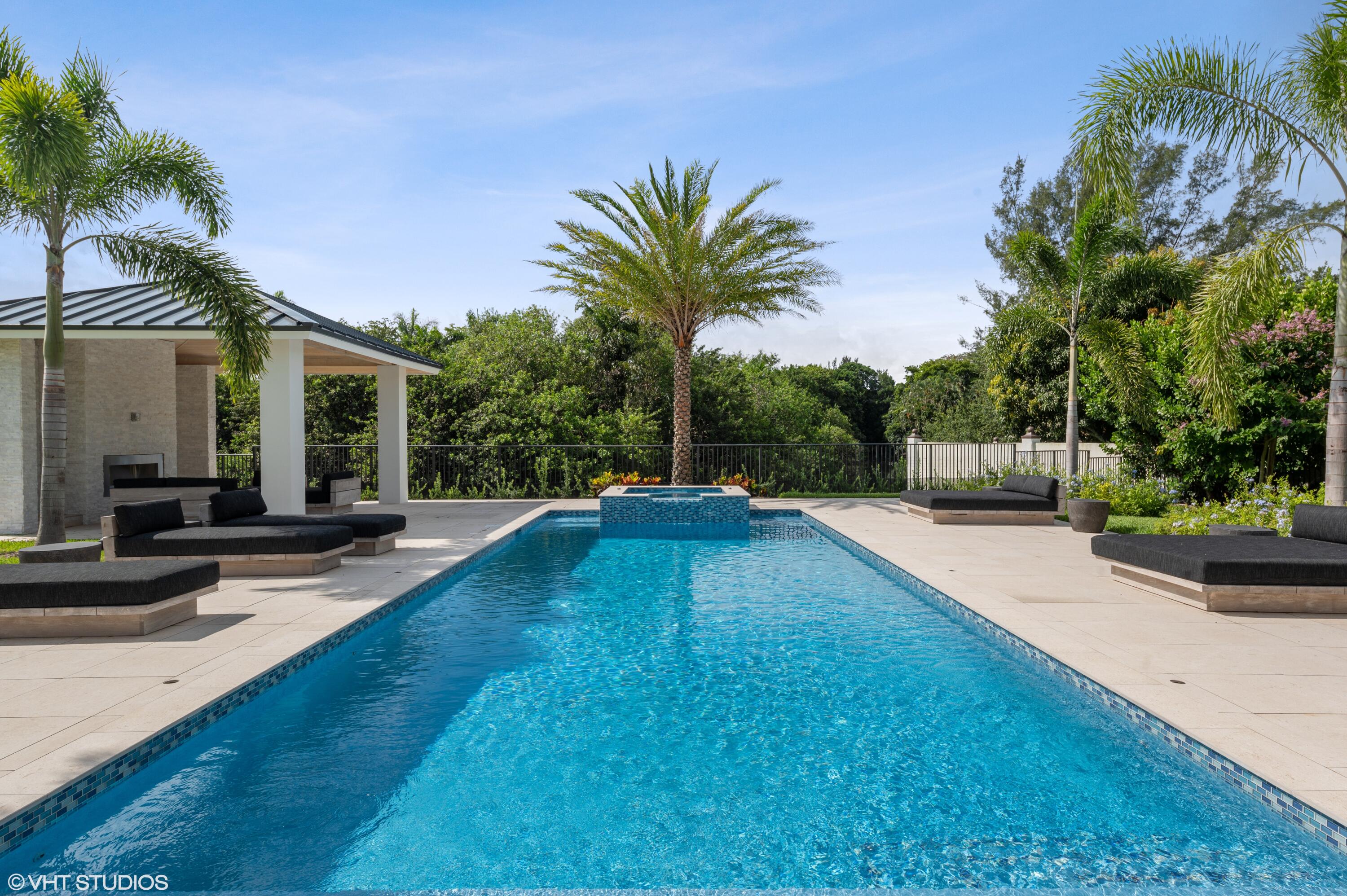 DELRAY LAKES EST - Residential