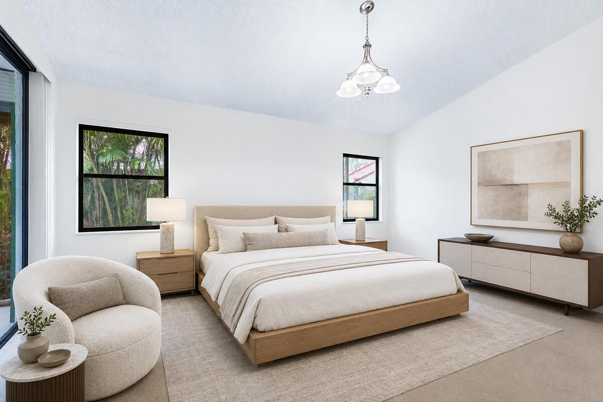 7825 LEXINGTON CLUB Boulevard B