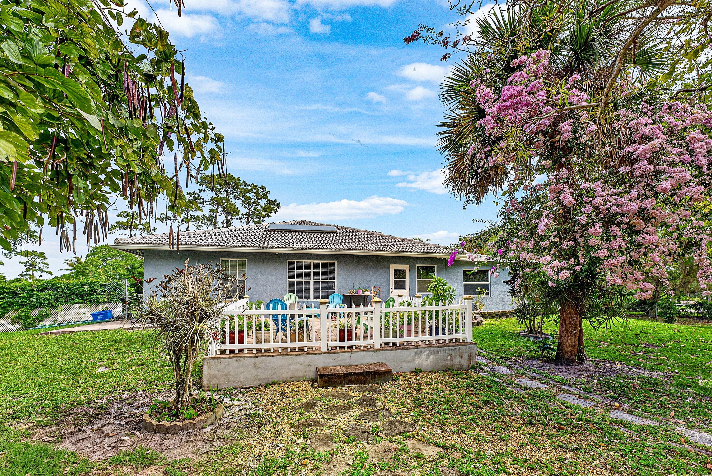 Loxahatchee - Residential