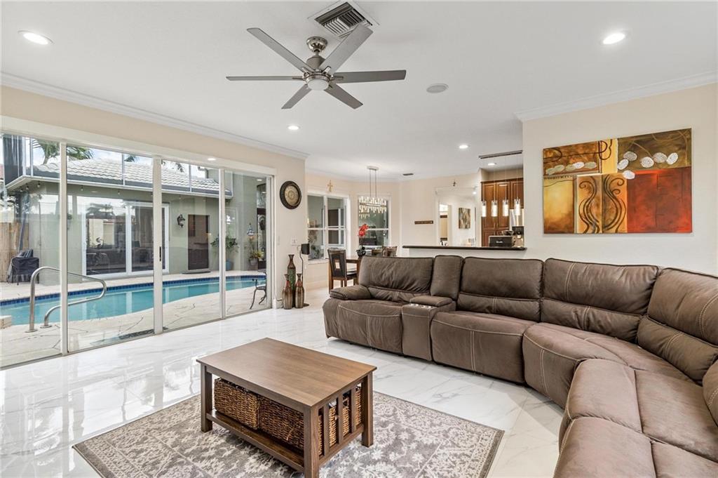 SONATA AT MISSION BAY - Residential
