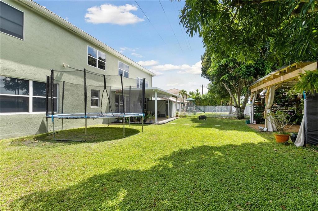 SONATA AT MISSION BAY - Residential