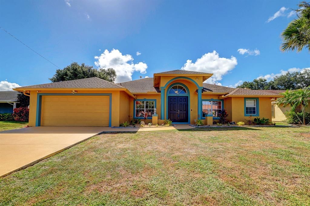 Photo of 2562 SW Mcdonald Street St, Port St Lucie, FL 34953 (MLS # R10823067)