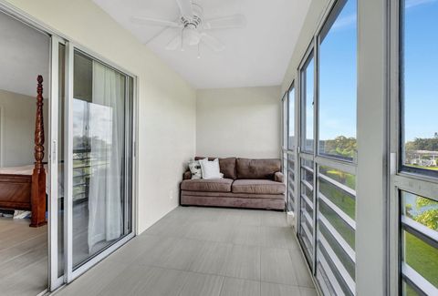 A home in Deerfield Beach