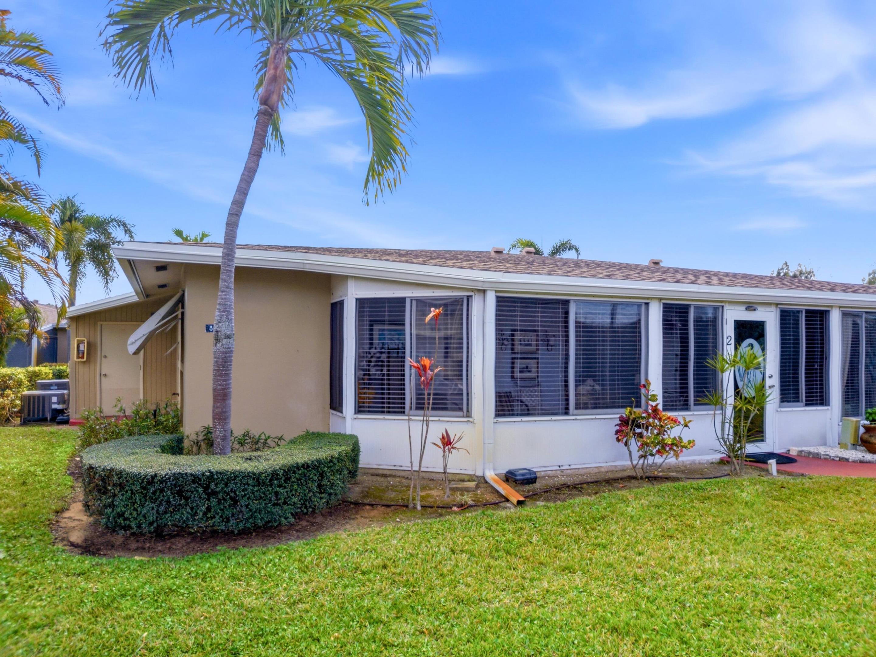 FOUR SEA SUNS - Residential