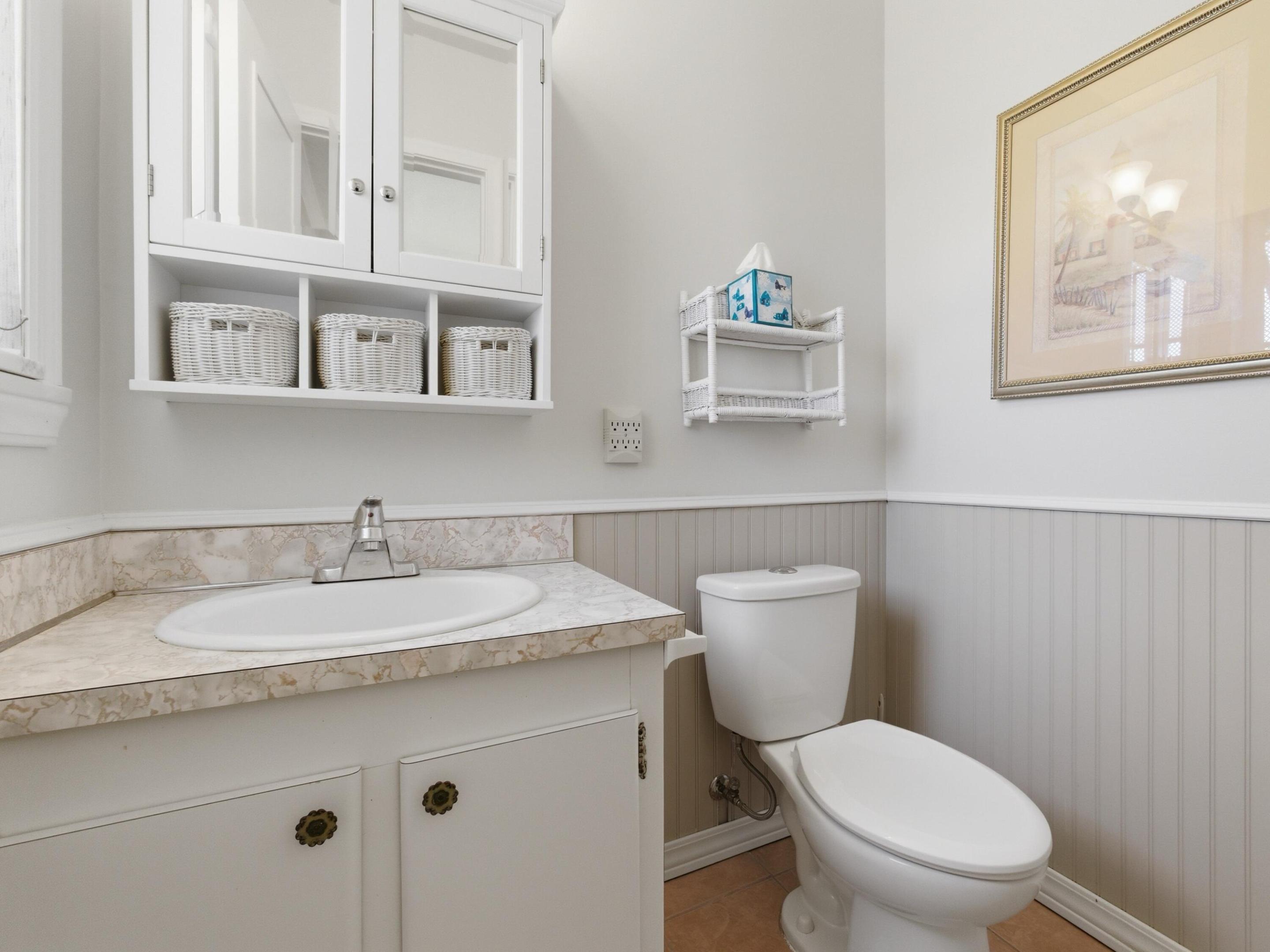 FOUR SEA SUNS - Residential