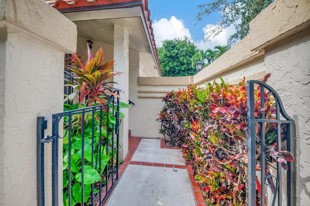 Photo of 7708 La Mirada Drive, Boca Raton, FL 33433 (MLS # R11051061)