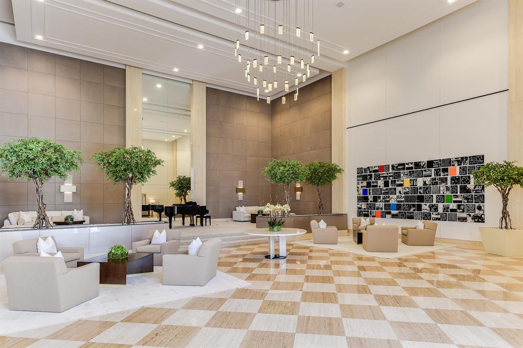 PLAZA OF THE PALM BEACHES - Residential