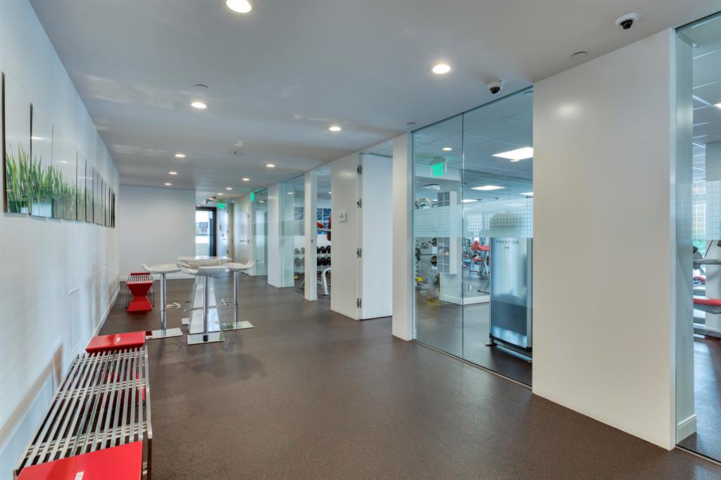 PLAZA OF THE PALM BEACHES - Residential