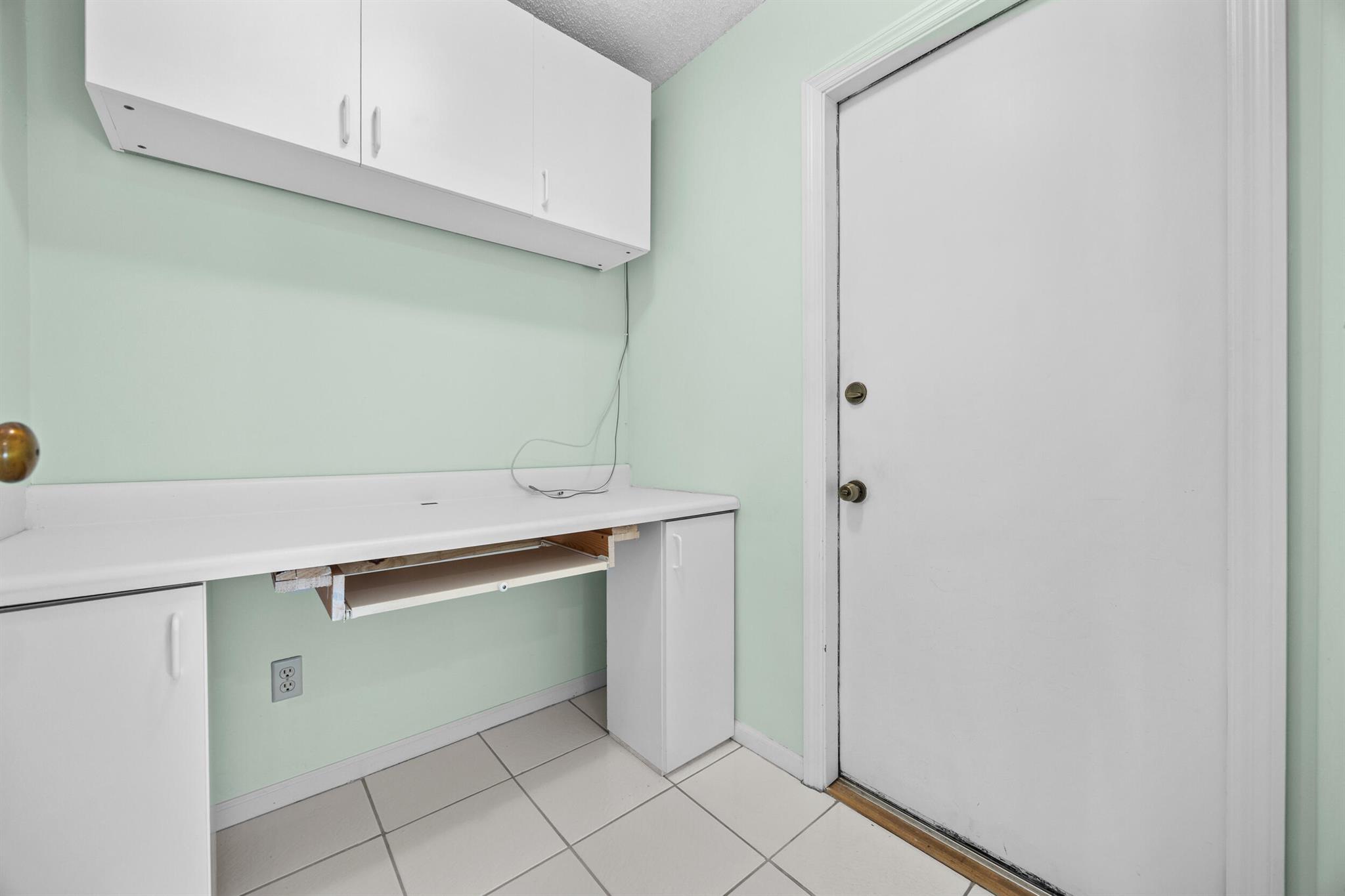 EASTWOOD OF WELLINGTON 3 - Residential