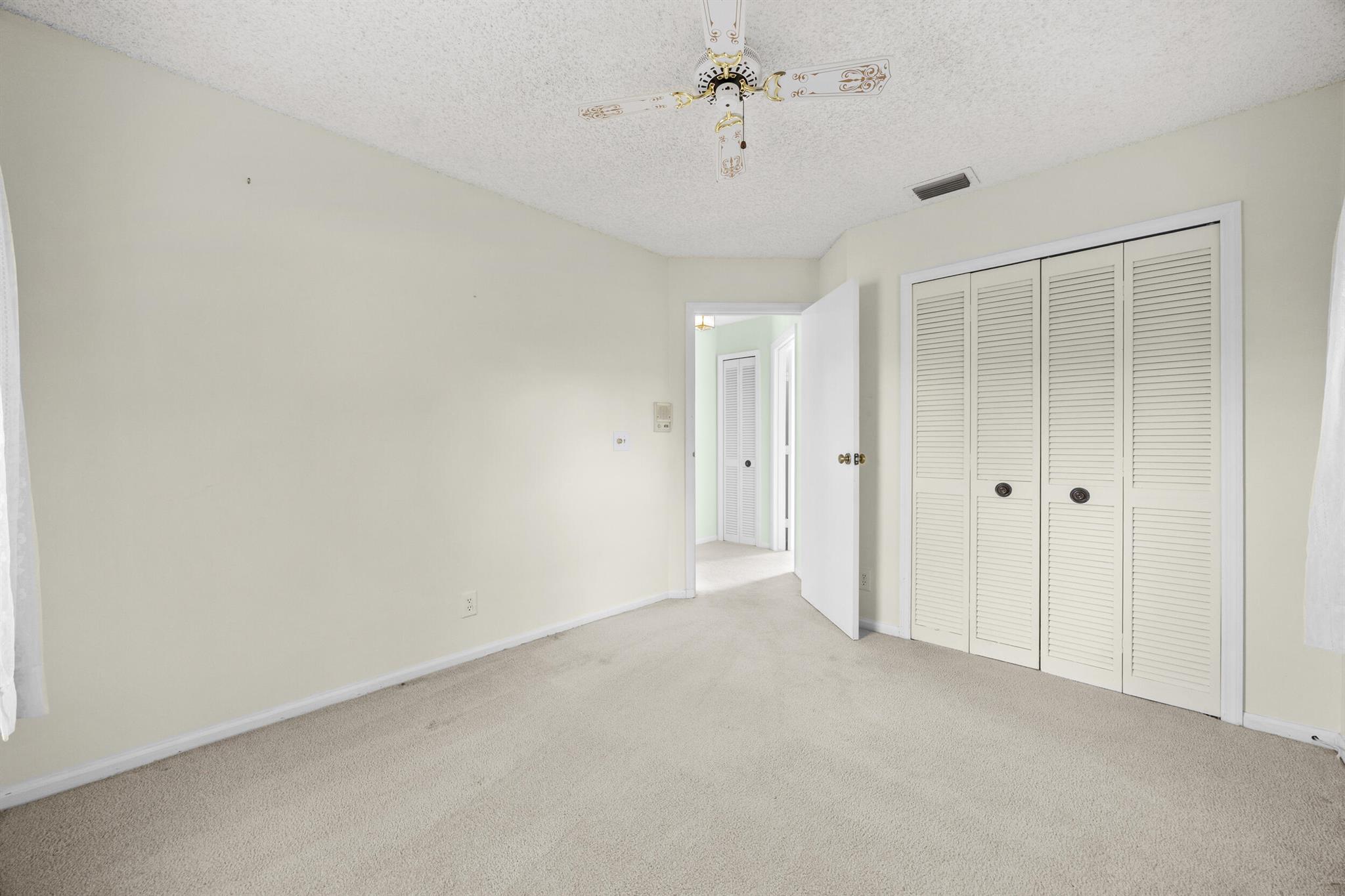 EASTWOOD OF WELLINGTON 3 - Residential