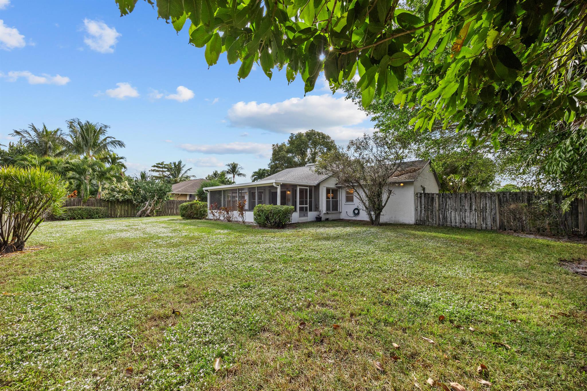 EASTWOOD OF WELLINGTON 3 - Residential