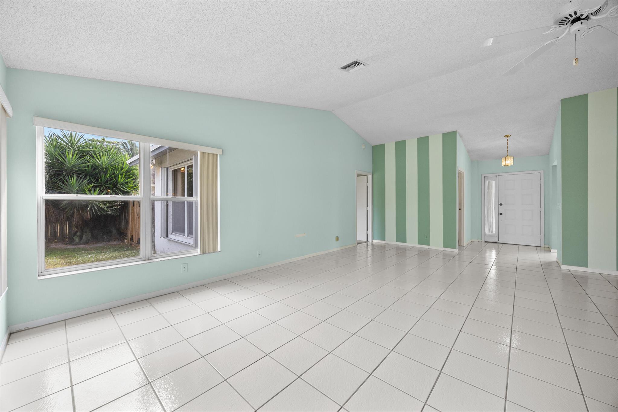 EASTWOOD OF WELLINGTON 3 - Residential