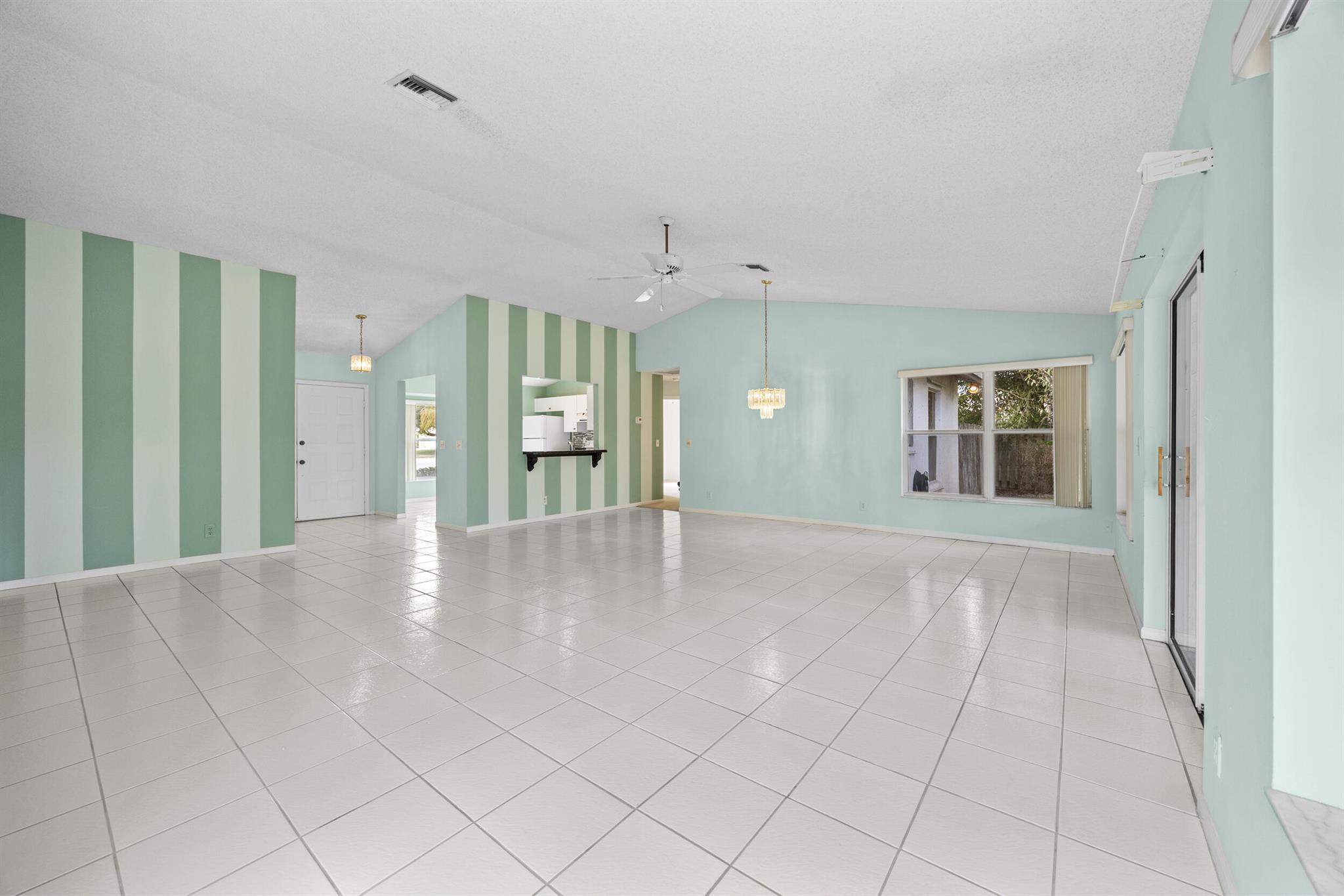 EASTWOOD OF WELLINGTON 3 - Residential