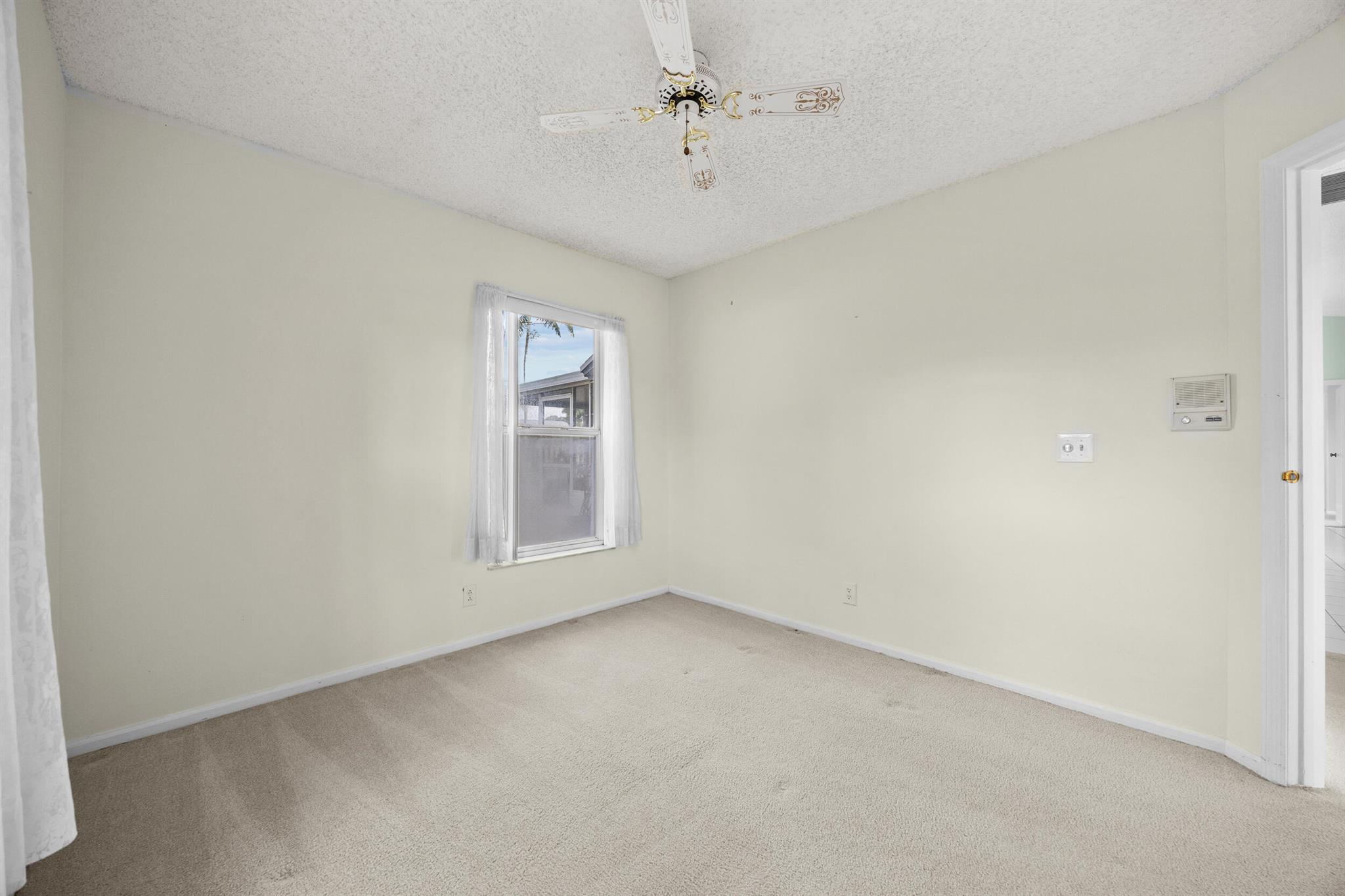 EASTWOOD OF WELLINGTON 3 - Residential