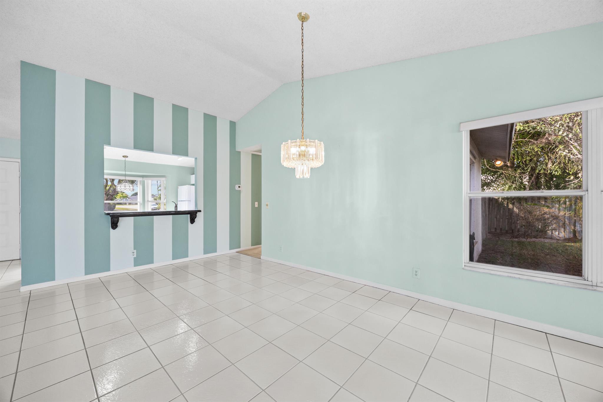 EASTWOOD OF WELLINGTON 3 - Residential