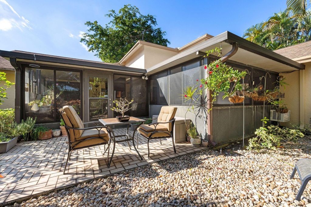 Photo of 1425 NW 28th Avenue, Delray Beach, FL 33445 (MLS # R11143396)