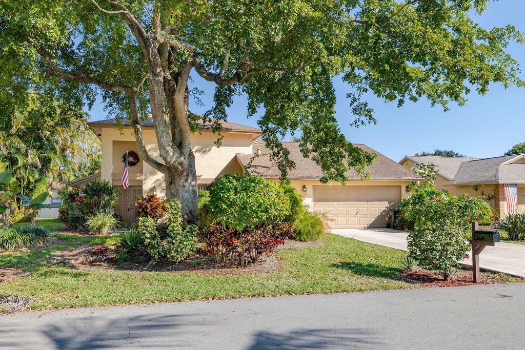 Photo of 1425 NW 28th Avenue, Delray Beach, FL 33445 (MLS # R11143396)