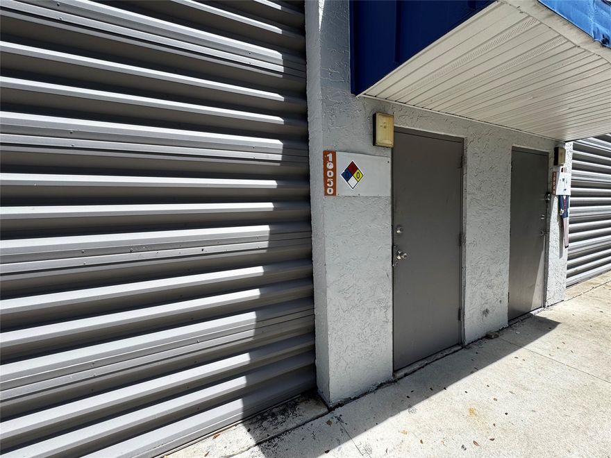Availale Nov 1st! Excellent 1,070 SF warehouse/flex space available at RIVERBEND BUSINESS CENTER in Sunrise. This versatile unit includes a private office and bathroom conveniently located in the back. Prime location just off the Sawgrass Expressway and only minutes from I-75 and I-595, providing easy access throughout South Florida. Ideal for a variety of business uses.