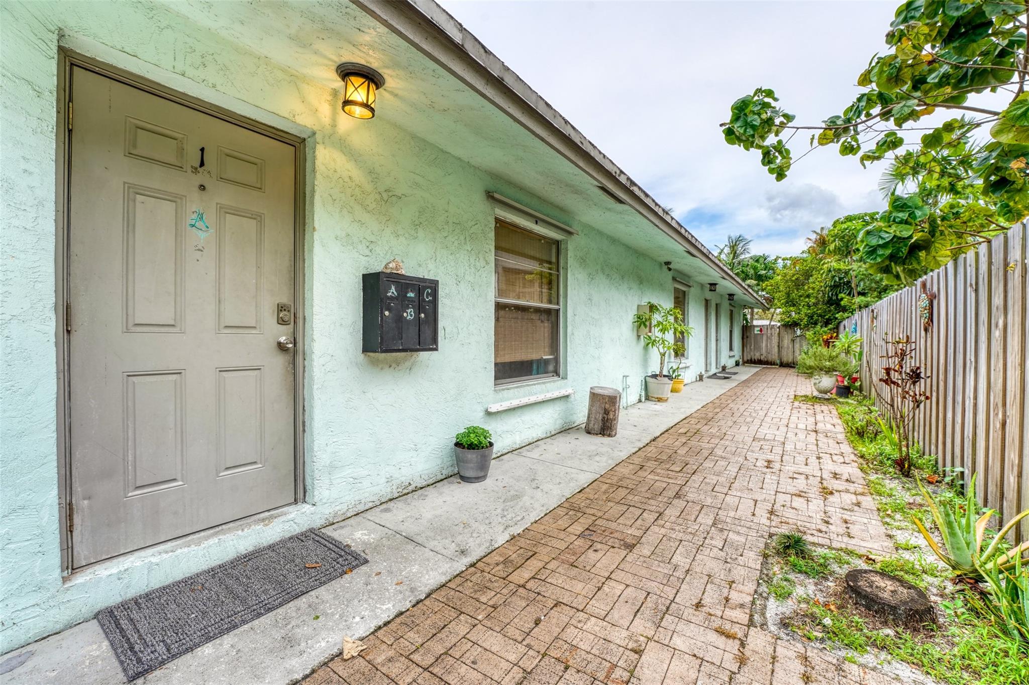Excellent Investment Opportunity in Desirable Sailboat Bend!
This well-maintained triplex features three spacious 2-bedroom, 1-bathroom units in the highly sought-after Historic Sailboat Bend Neighborhood. Just a few blocks from the Riverfront, Downtown Fort Lauderdale, and West Las Olas BLVD. This property offers both convenience and strong rental potential. Additional features include a shared laundry room with a washer+dryer, shed, and a pergola/gazebo. Two units are currently leased to reliable tenants, while the owner occupies the third unit—ideal for house-hackers or investors seeking immediate rental income in FLorida!
Please do not disturb the occupants.
