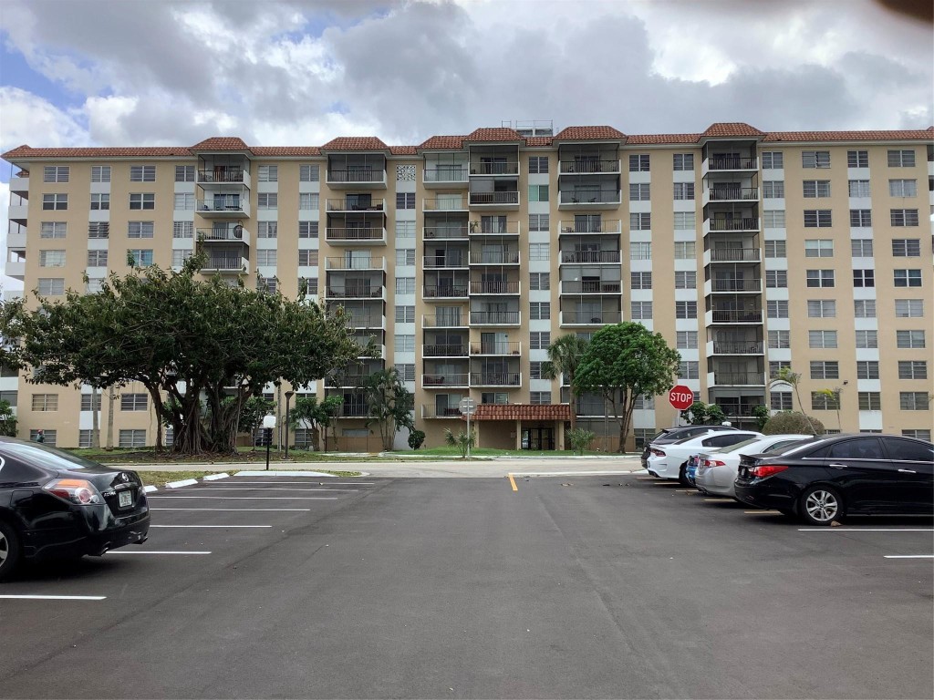 The Manors of Inverrary - Residential