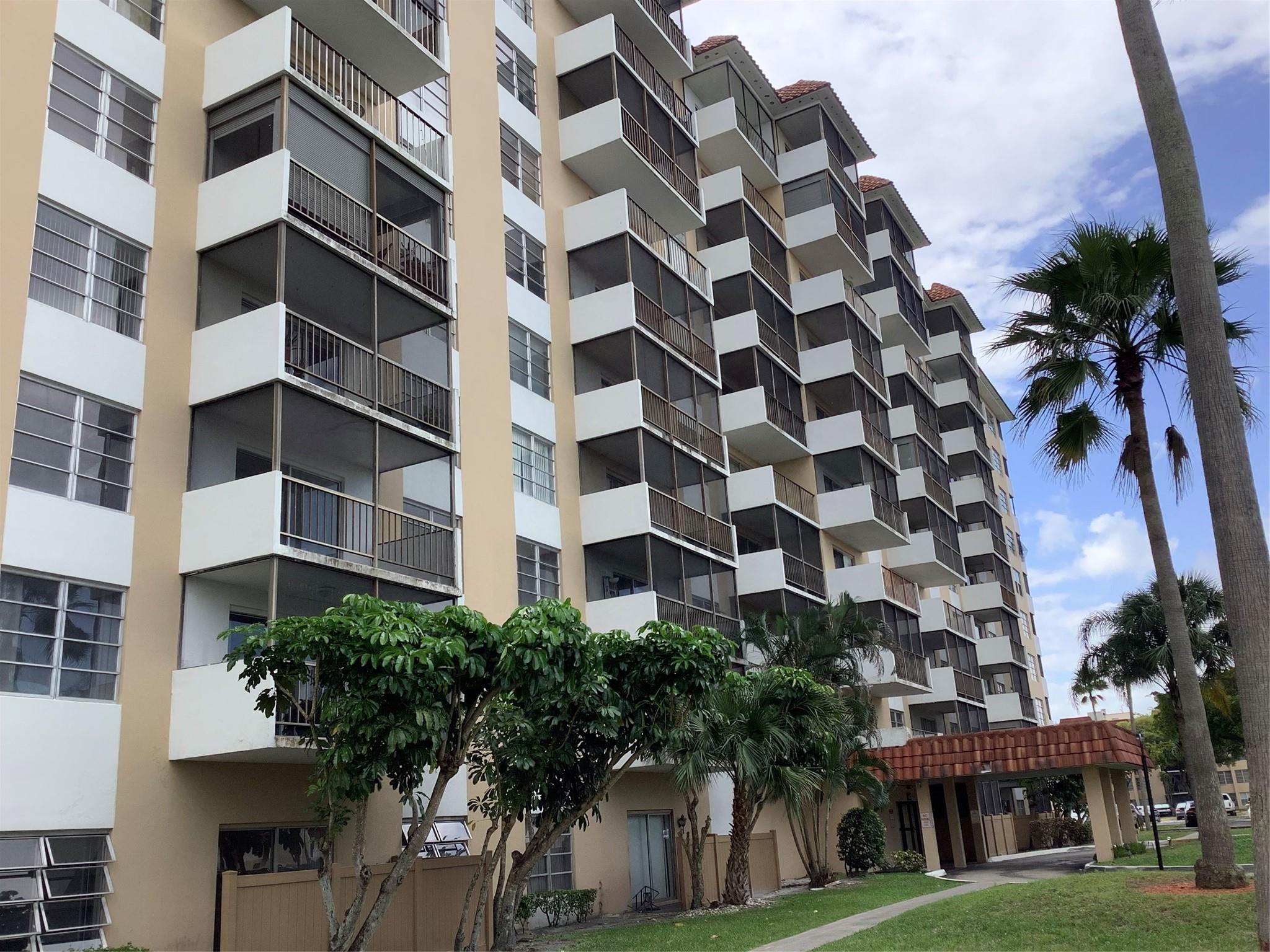 The Manors of Inverrary - Residential