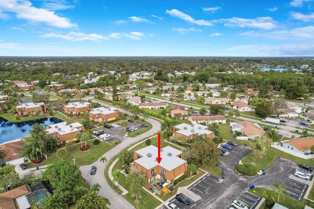 Photo of 110 N Delaware Boulevard #9c, Jupiter, FL 33458 (MLS # R11153134)