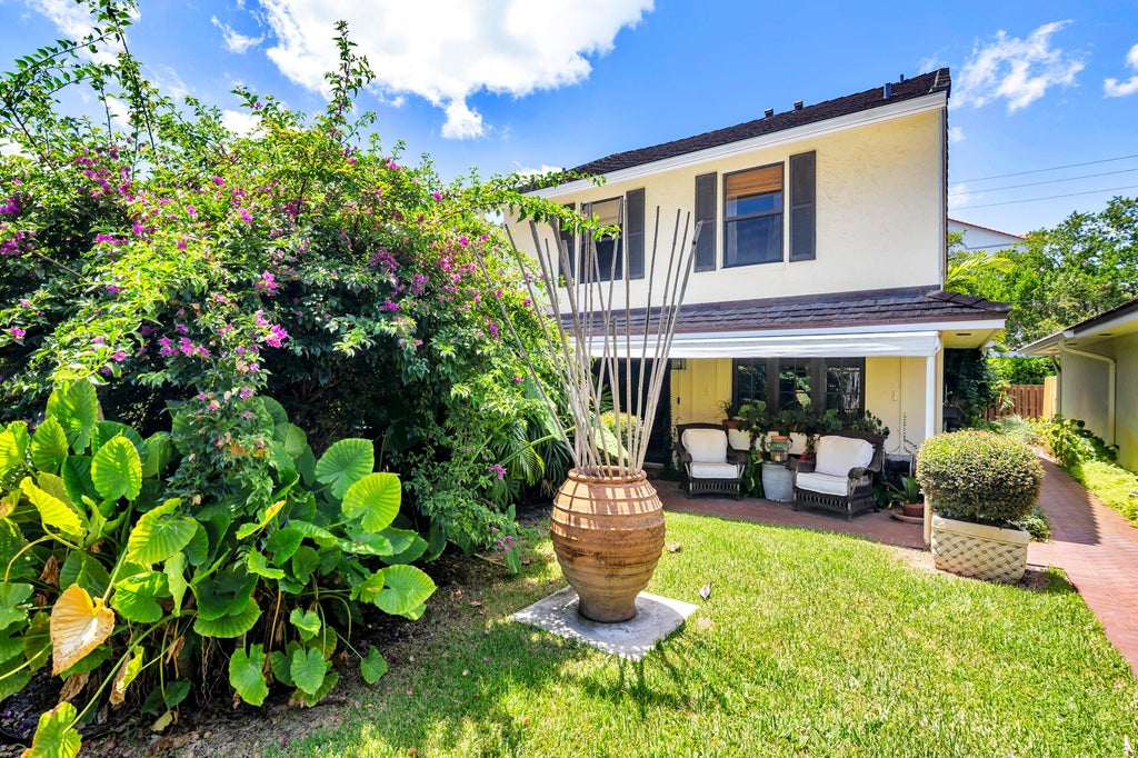 Photo of 11290 Glen Oaks Court, North Palm Beach, FL 33408 (MLS # B26068406)
