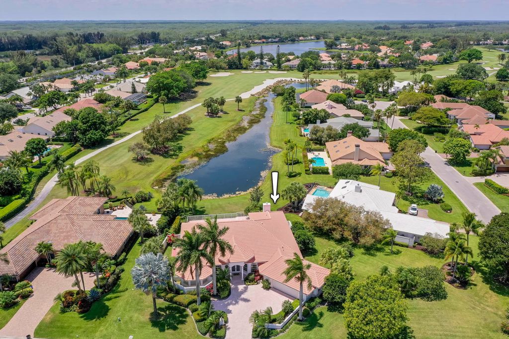 Photo of 79 Sandbourne Lane, Palm Beach Gardens, FL 33418 (MLS # R10794870)