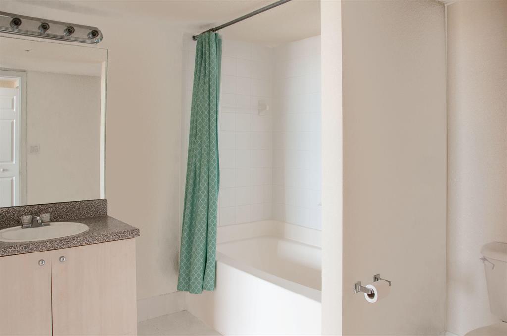 FLAGLER POINTE CONDO - Residential Lease