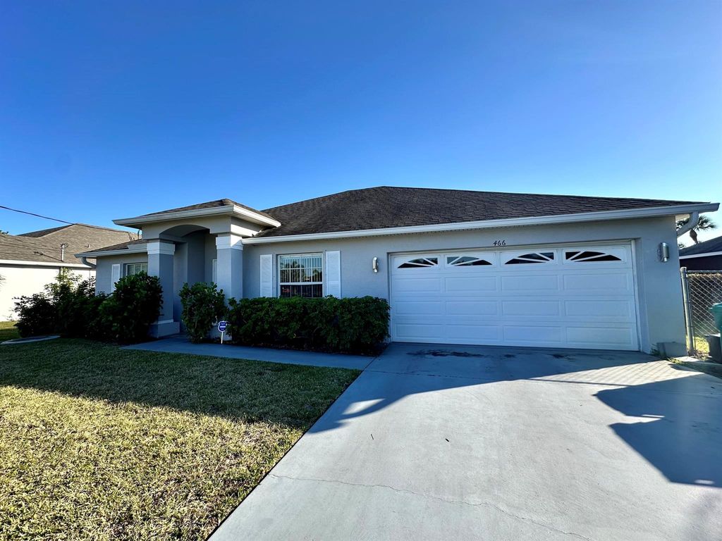 Photo of 466 SE Essex Drive, Port Saint Lucie, FL 34984 (MLS # R10977775)