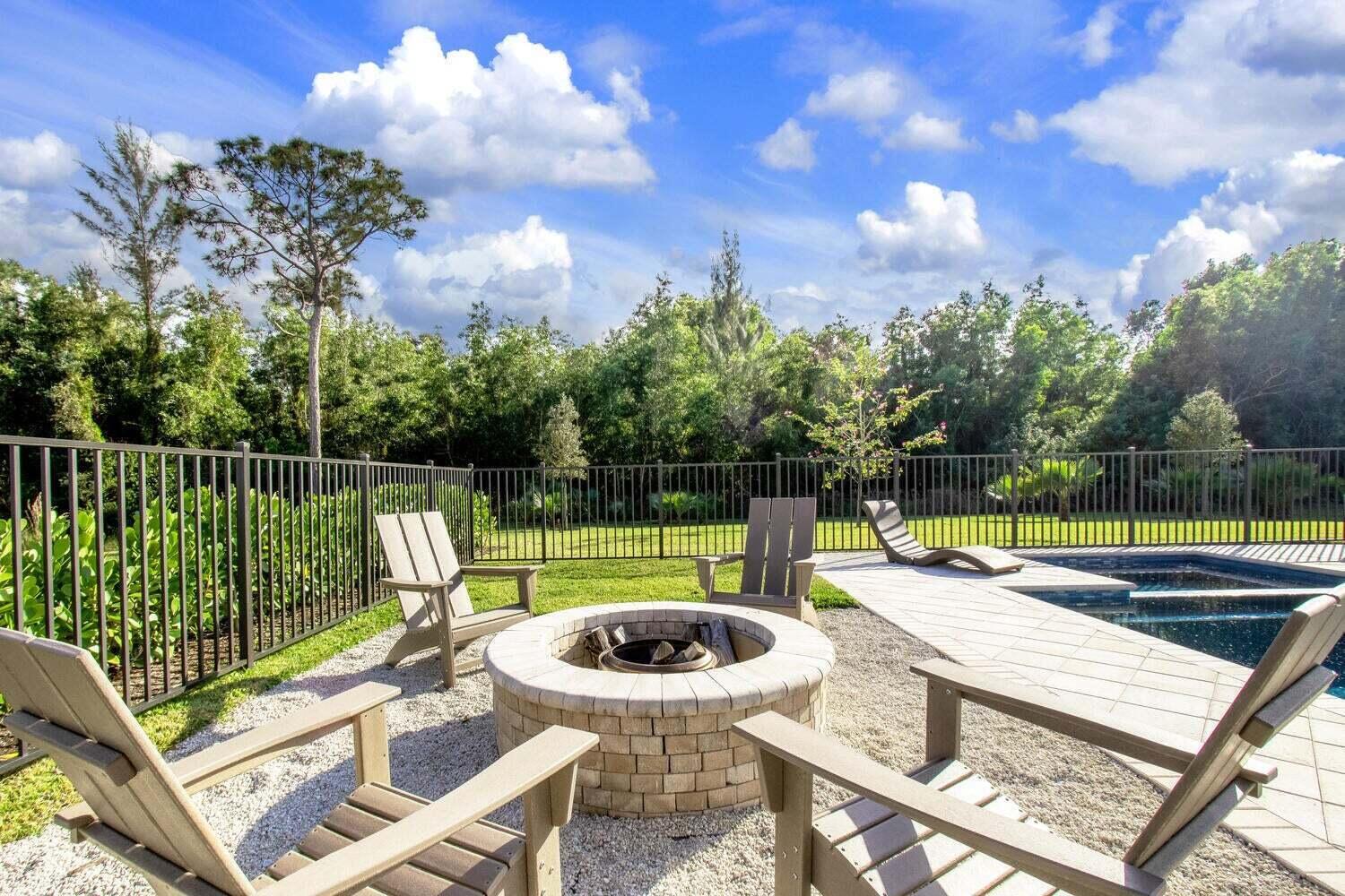 STONEWAL ESTATES - Residential