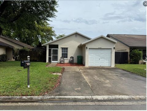 5608 SW 98th Way Cooper City FL 33328