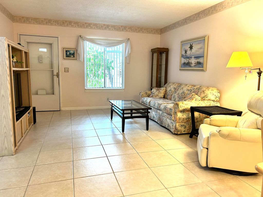 Photo of 6489 Chasewood Drive #B, Jupiter, FL 33458 (MLS # R11082122)