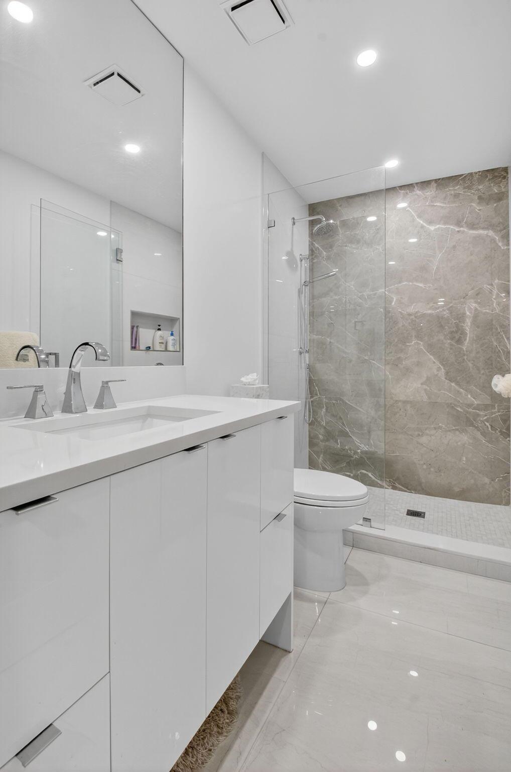 GLENEAGLES CONDO III - Residential