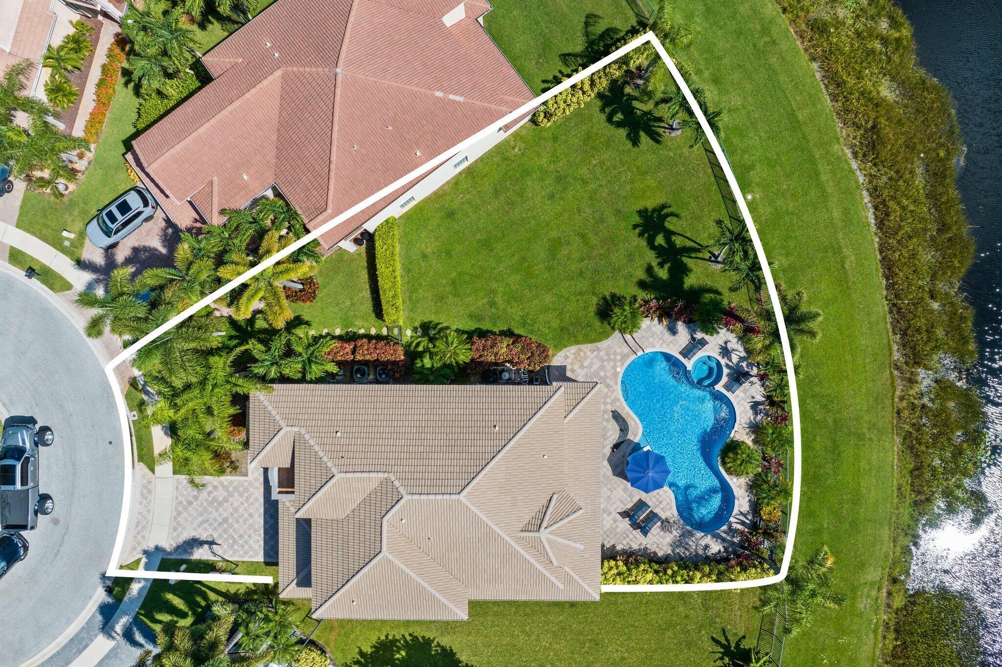 8537 Shallowbrook Cove
