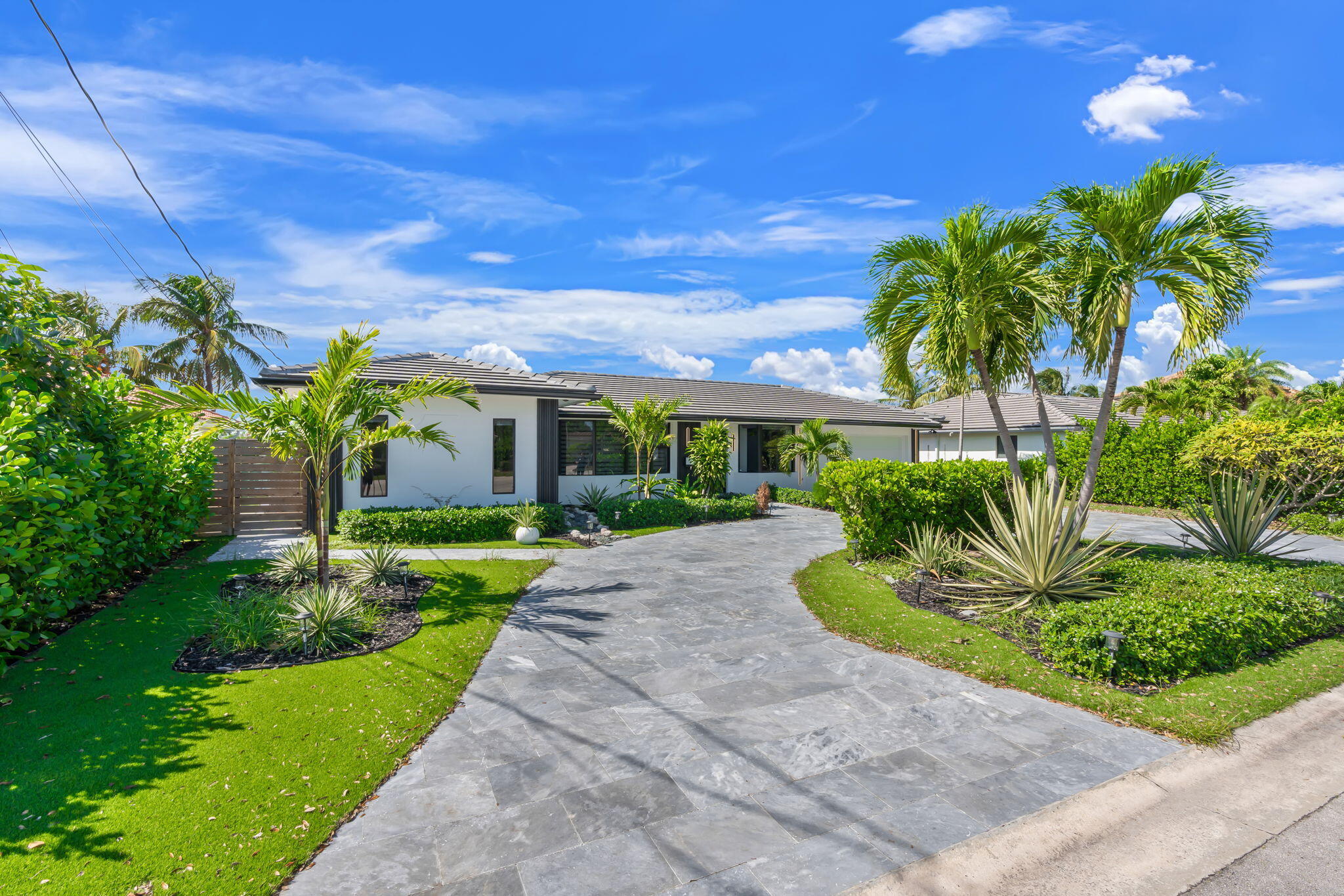 5641 BAYVIEW Drive
