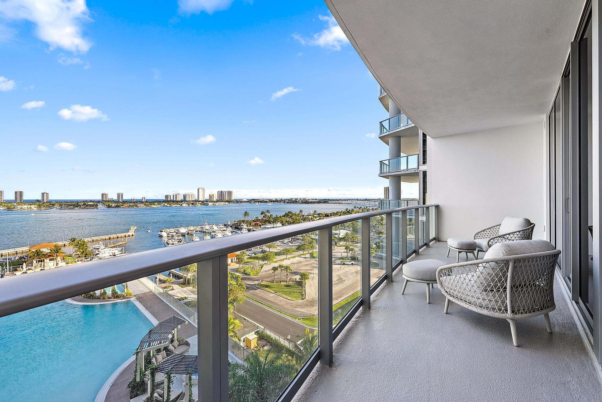 220 Lake Shore Drive 1008