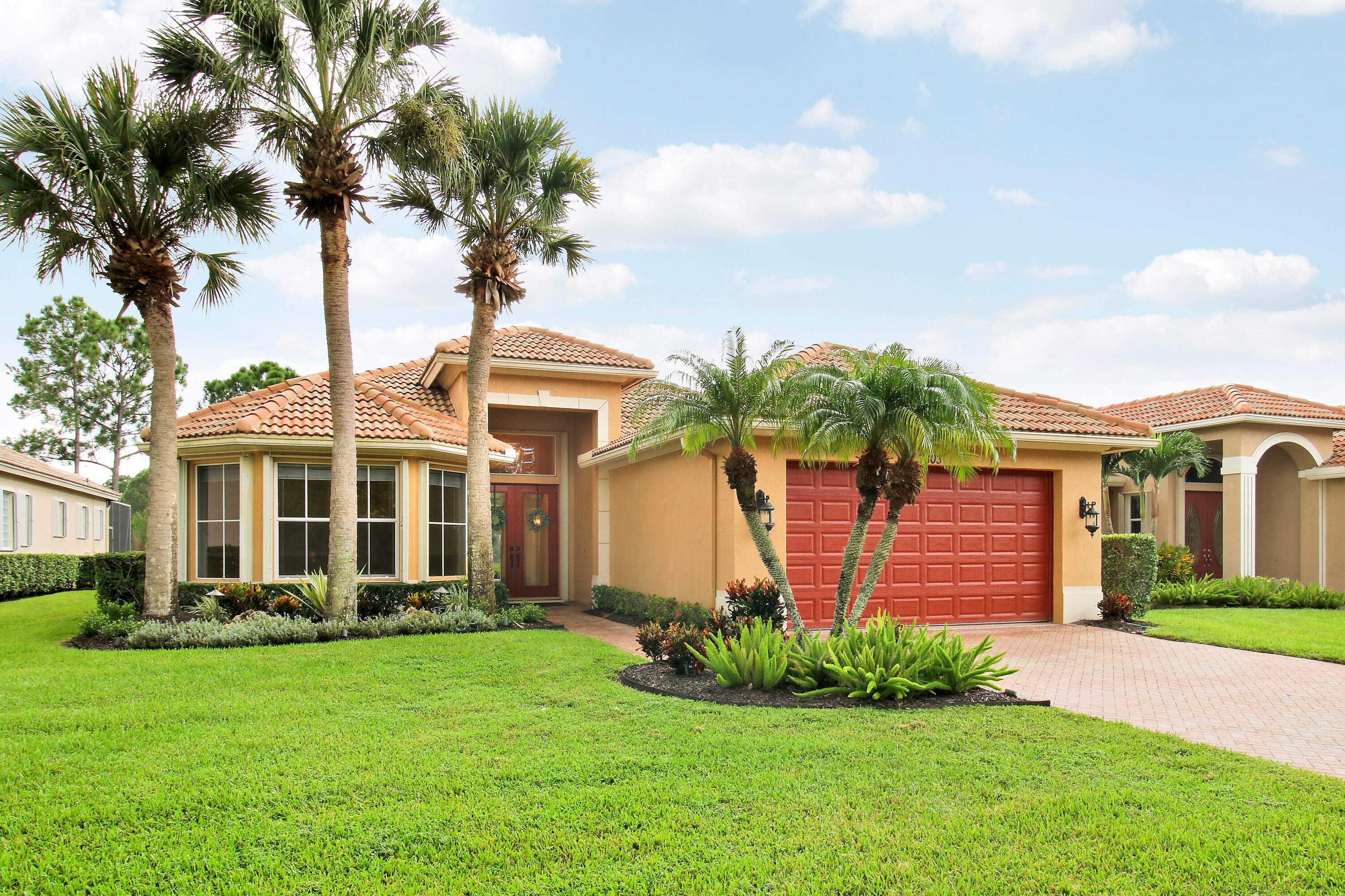 7603 Greenbrier Circle