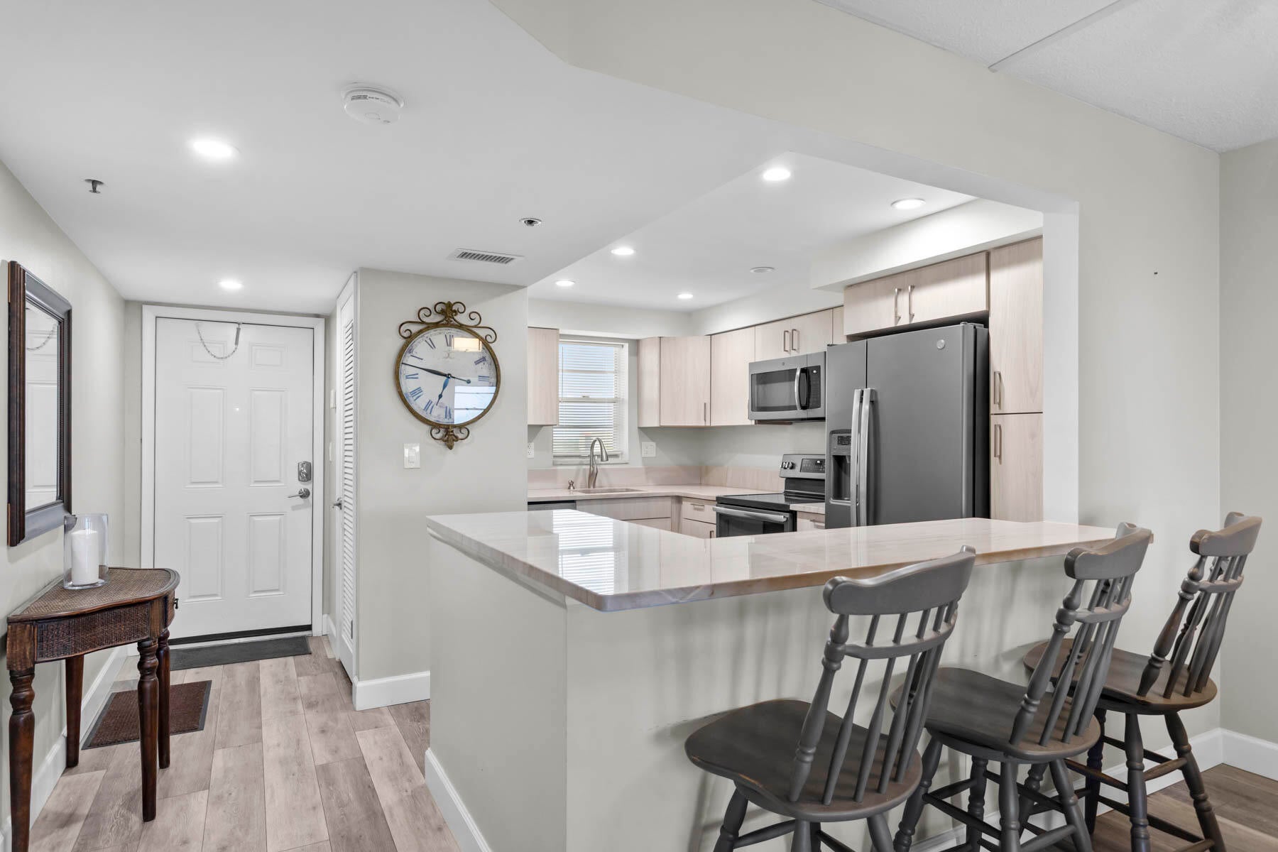 3150 W Rolling Hills Circle 704
