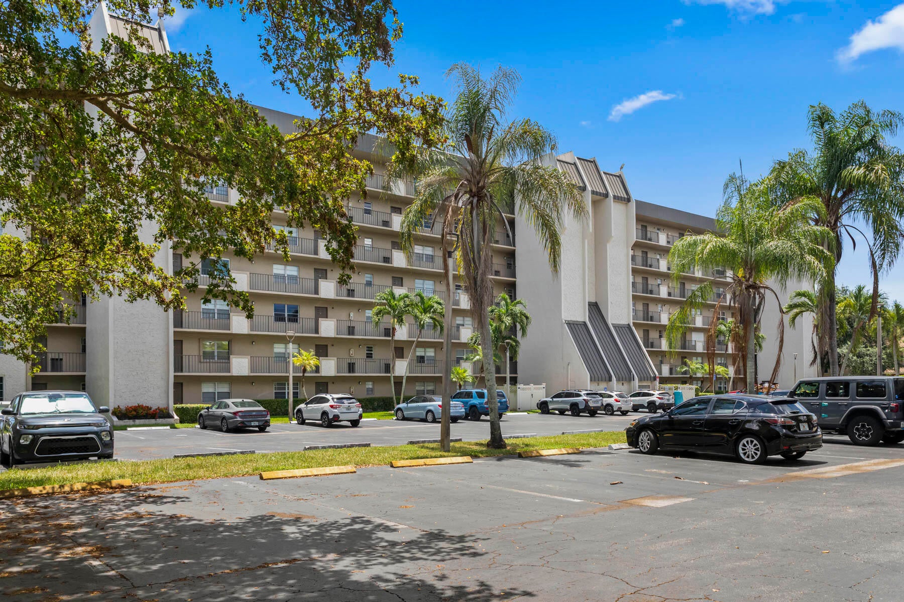 3150 W Rolling Hills Circle