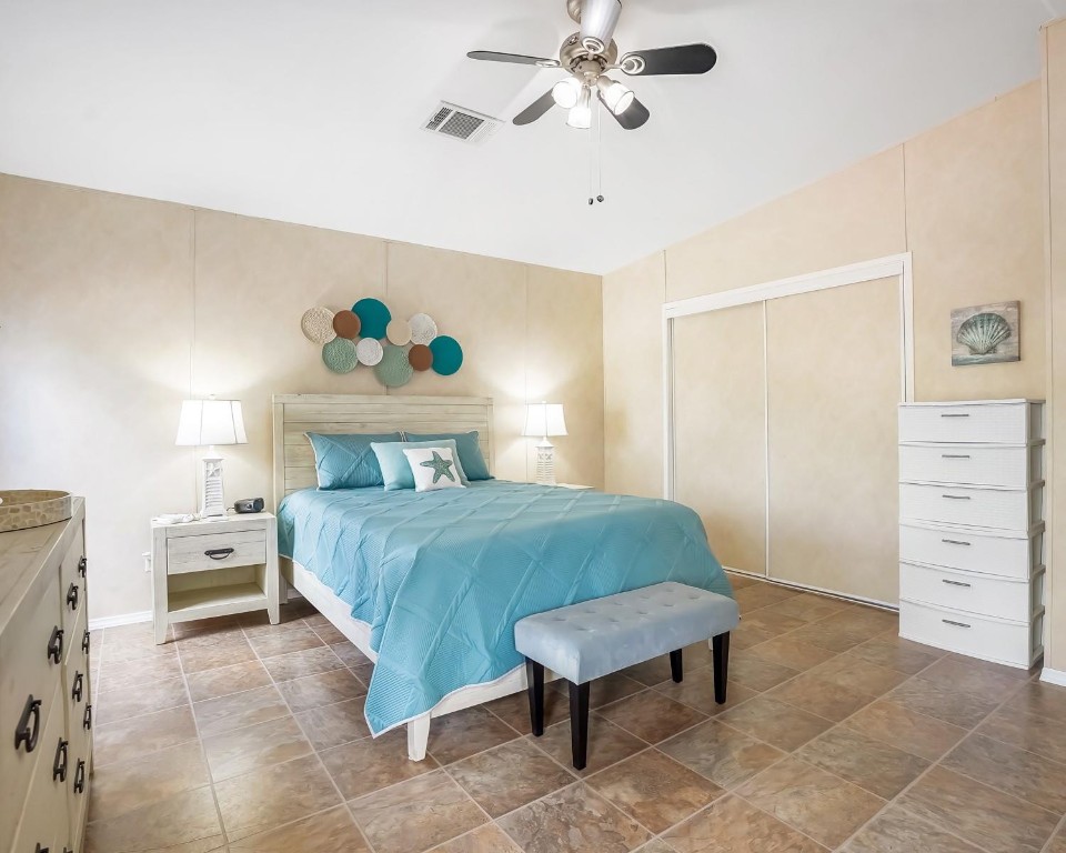 Park City Sec Two 56-25 B - Residential