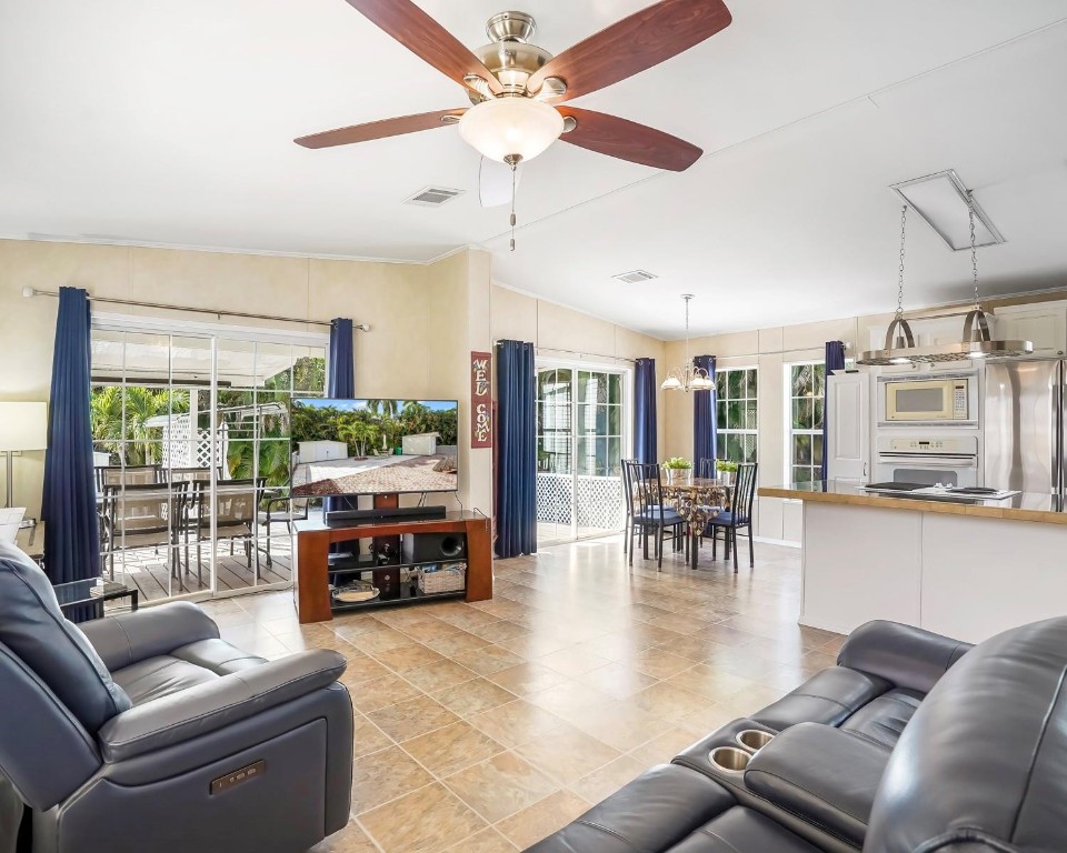 Park City Sec Two 56-25 B - Residential