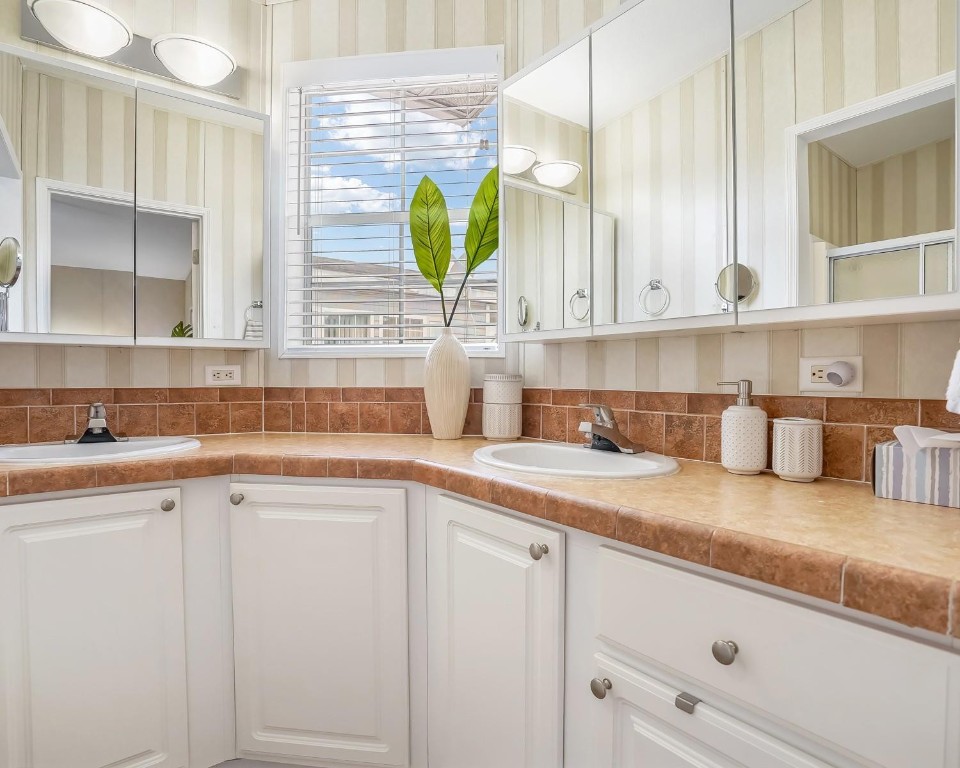 Park City Sec Two 56-25 B - Residential