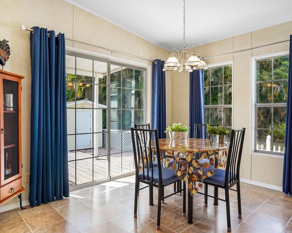 Photo of 1911 SW 87th Terrace, Davie, FL 33324 (MLS # F10538539)