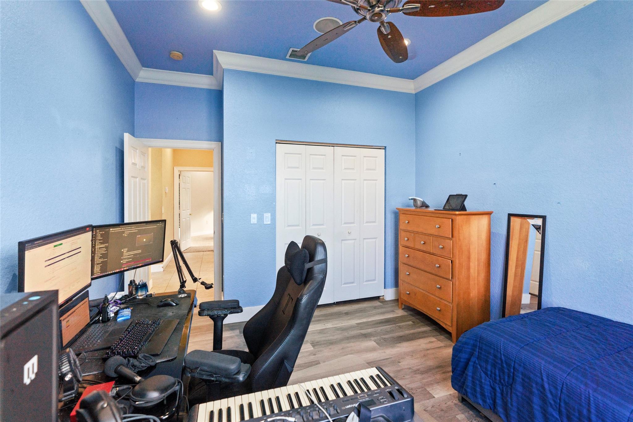 Sunset Lakes Two 166-24 B - Residential